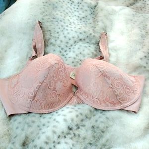 Light Pink bra by Jessica Simpson; 40D: NWOT. *final price* *bundle available*